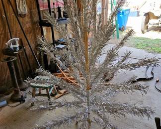 Vintage specialty 6ft stainless aluminum 46 branch Christmas tree, tripod stand & Evergleam color projector. 