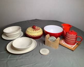 Boston Warehouse Pie Plates, Mixing Bowls, More
