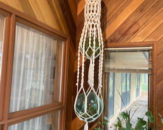  Macrame Hanging with Glass Balls
