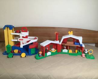 Vintage Fisher Price Garage, Little People Farm