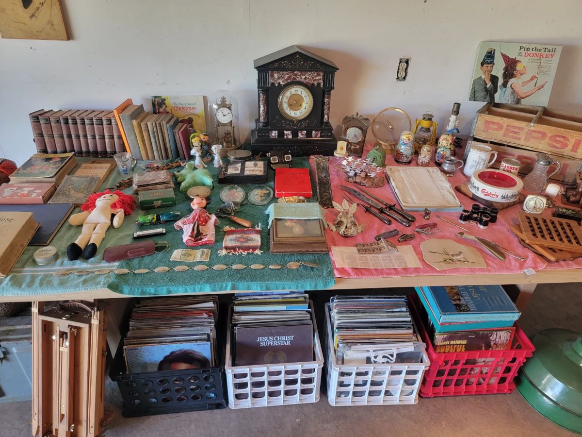 Canterbury Marble & Slate Clock in Working Condition. 