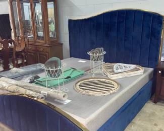 King Bed, Home Decor and small Rugs  Orlando