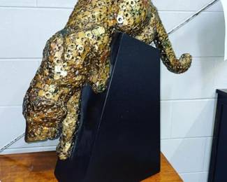 Artmax Predator Sculpture Orlando Auction