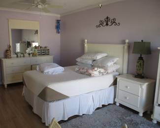 Very Cute Full size bedroom set