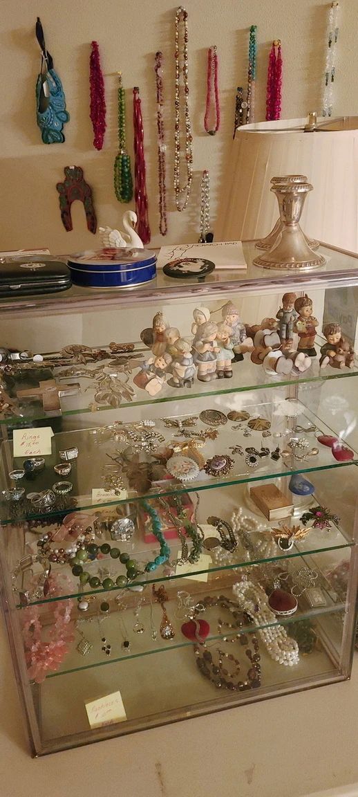 Estate Sales by Anthony Great Home Full... starts on 9/29/2023