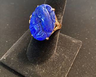 Carved lapis lazuli & gold ring
