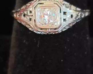 filagree Belle Epoque period diamond & gold ring