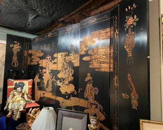 Large folding screen