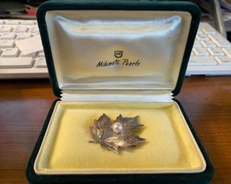 Mikimoto sterling brooch 