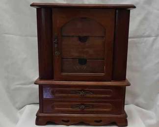 Vintage Jewelry Box W Jewelry
