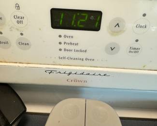 Frigidaire oven