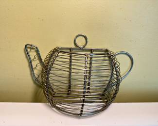 wire tea pot