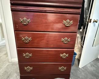 chest of drawers