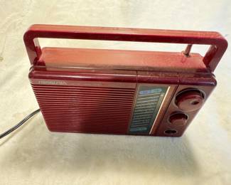 vintage SoundDesign radio