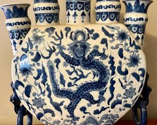 222 5 Caliber Dragon Flower Vase