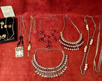 408 Costume Jewelry Statement Pieces