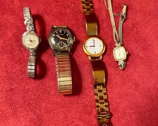 422 Vintage Bulova 10k 