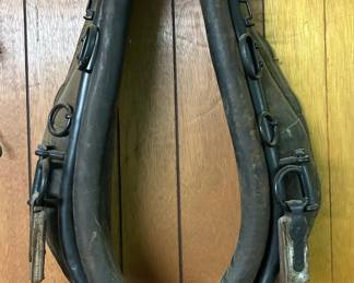 Horse collar