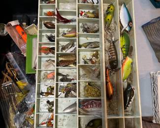 Fishing lures tackle