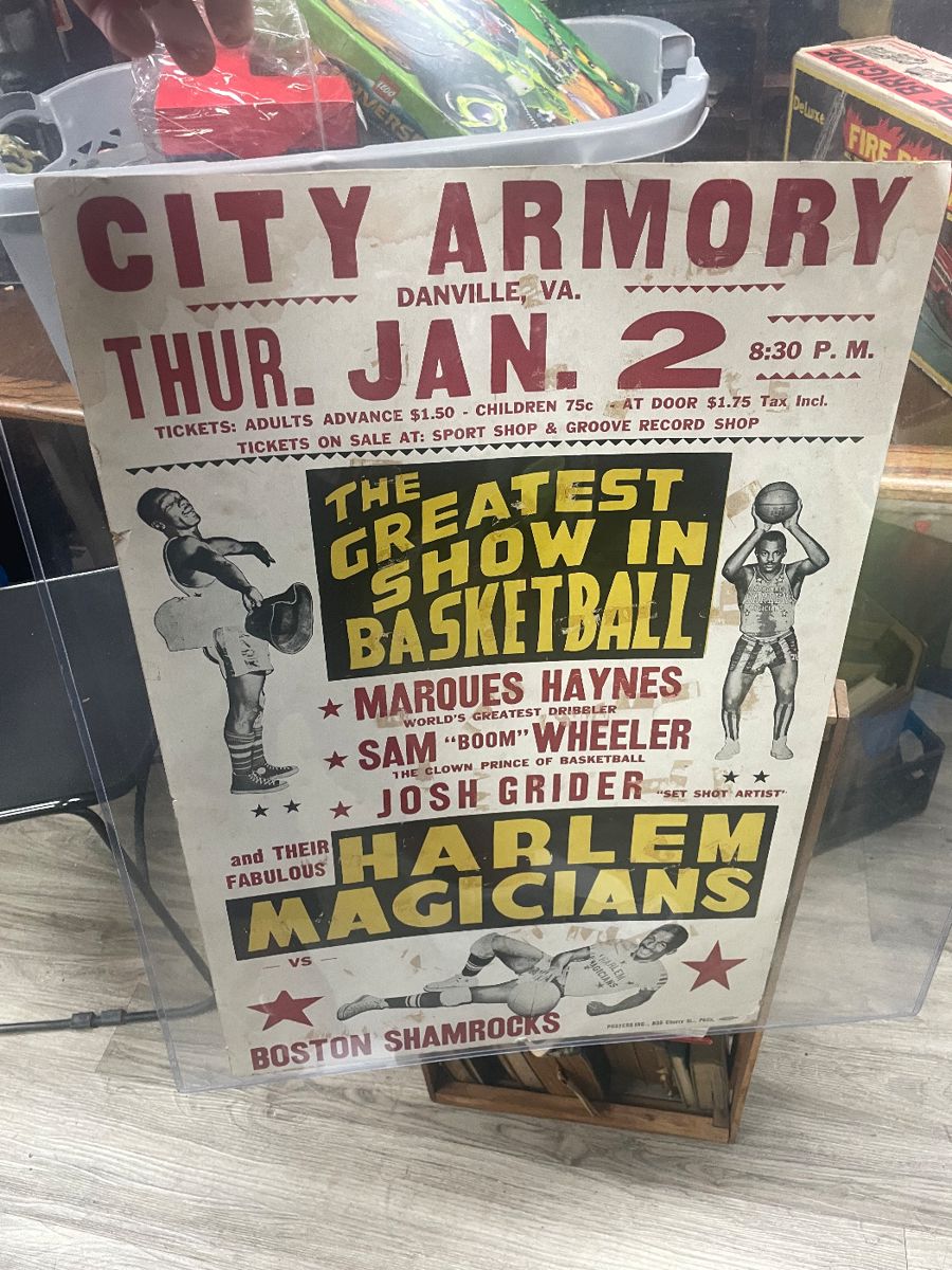 Packed Vinton sale with some cool stuff!... starts on 10/6/2023