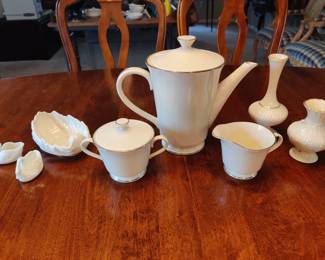 Lenox serving pieces and accessories