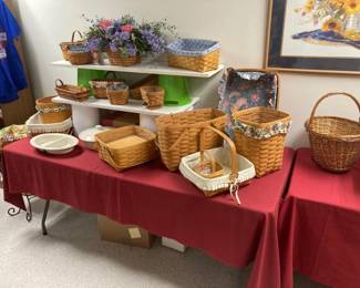  longaberger collection Baskets and bakeware