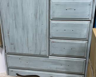 Painted chest of drawers