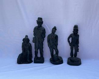 Figurines out of coal
