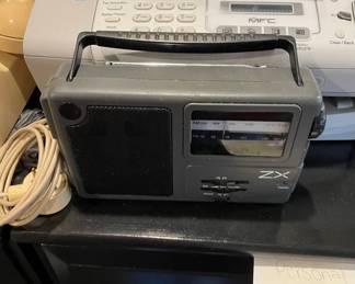 Portable am/fm radio