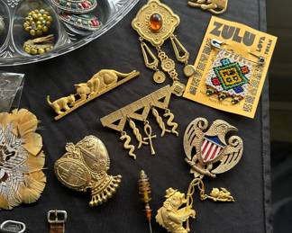 vintage pins/brooches