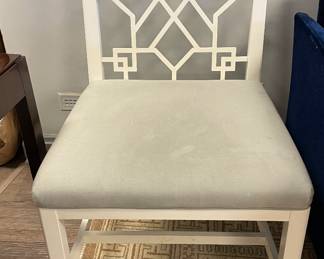 Set of 4 Baker Furniture White Chinese Chippendale Style / Lattice Back White Chairs. Photo 1 of 3.