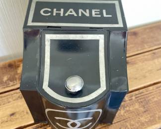 Vintage Chanel Tea / Biscuit Box. Photo 2 of 2.