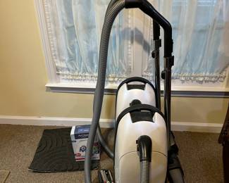 Miele canister vacuums s4441 3 available