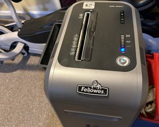 Fellowes large paper shredder