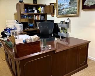 Second executive office set