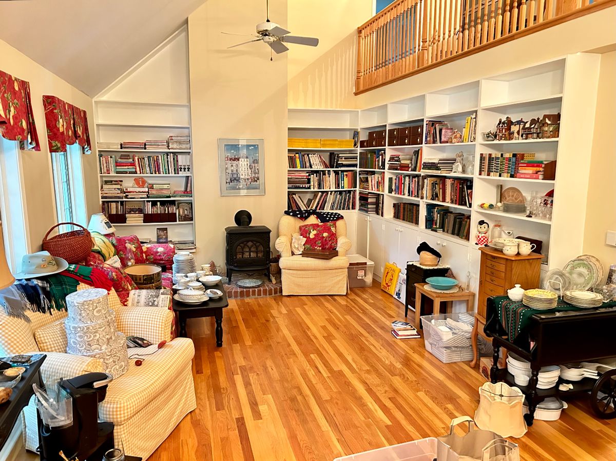 KALAMAZOO ESTATE SALE Large Home filled... starts on 10/5/2023