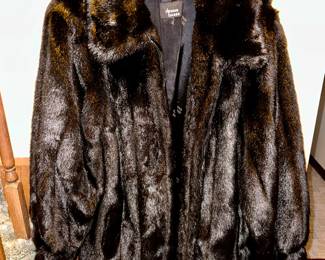 Dennis basso faux fur size 1X - New