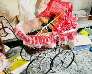 Doll buggy