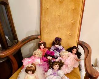 Velvet dining chair
Marie Osmond porcelain dolls