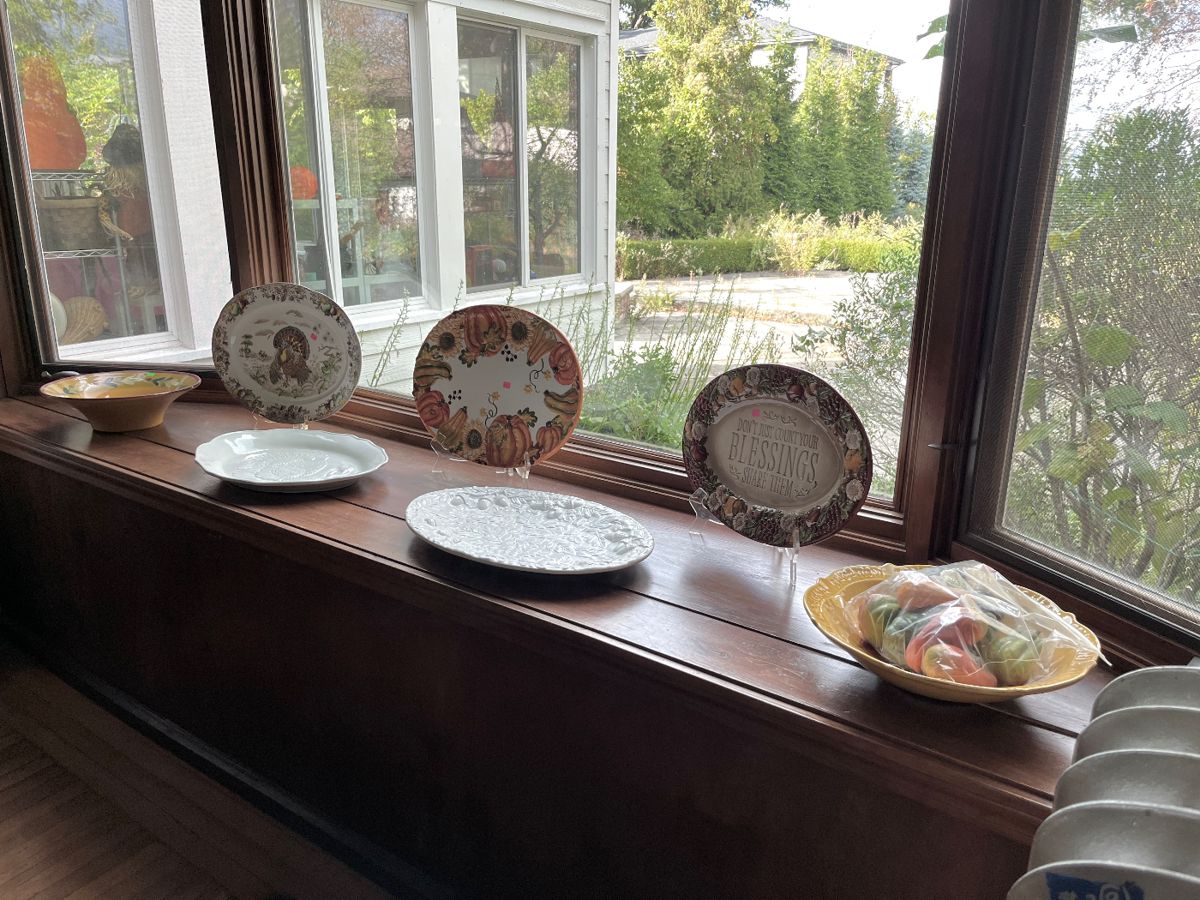 Serving bowls and turkey platters