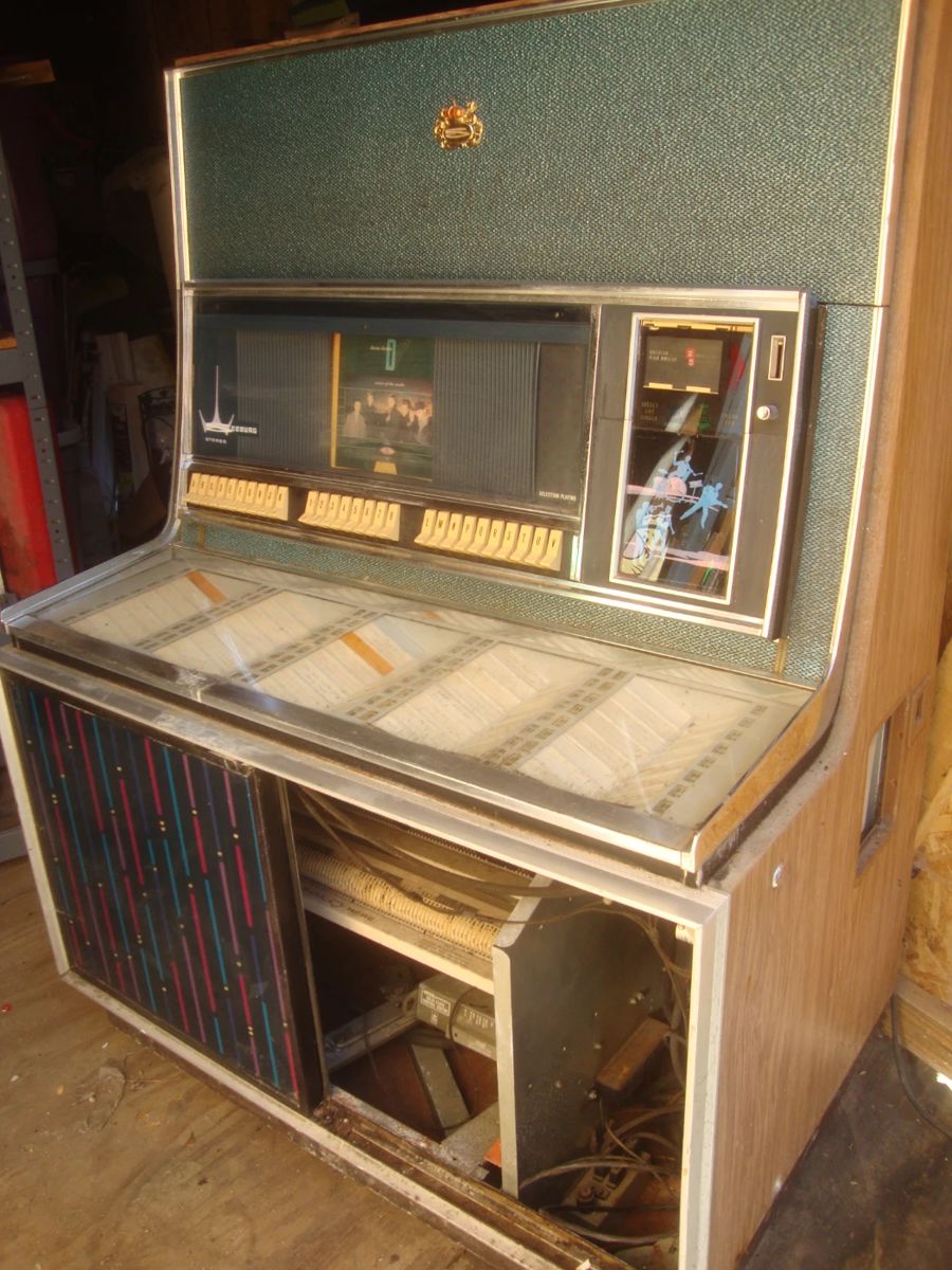 1960's Seeburg Jukebox with 45 rpm records