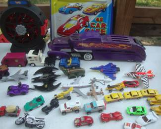 Hot wheels carriers, hot wheels cars