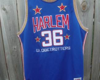 Harlem Globetrotters shirt