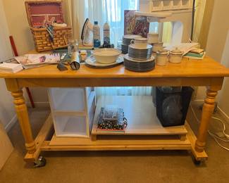 Quilting/Sewing heavy duty table on wheels