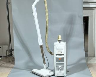 AERUS LUX CLASSIC VACUUM CLEANER | With power brush attachment - l. 22 x w. 8 x h. 8 in