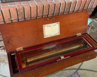 Musique De Geneve By Nicole Frères Music Box Nicole Frères 8 airs cylinder wind up music box  $775