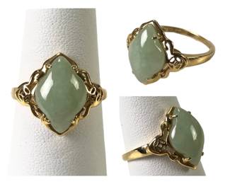 14K Yellow Gold Filigree Jadeite Ring, Size 8-1/4