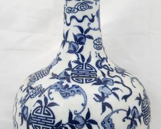 Chinese Blue & White Bat  Vase
