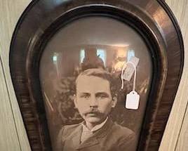 Convex Bubble Arched Frame