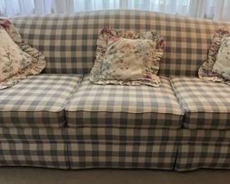 Country Style Sofa